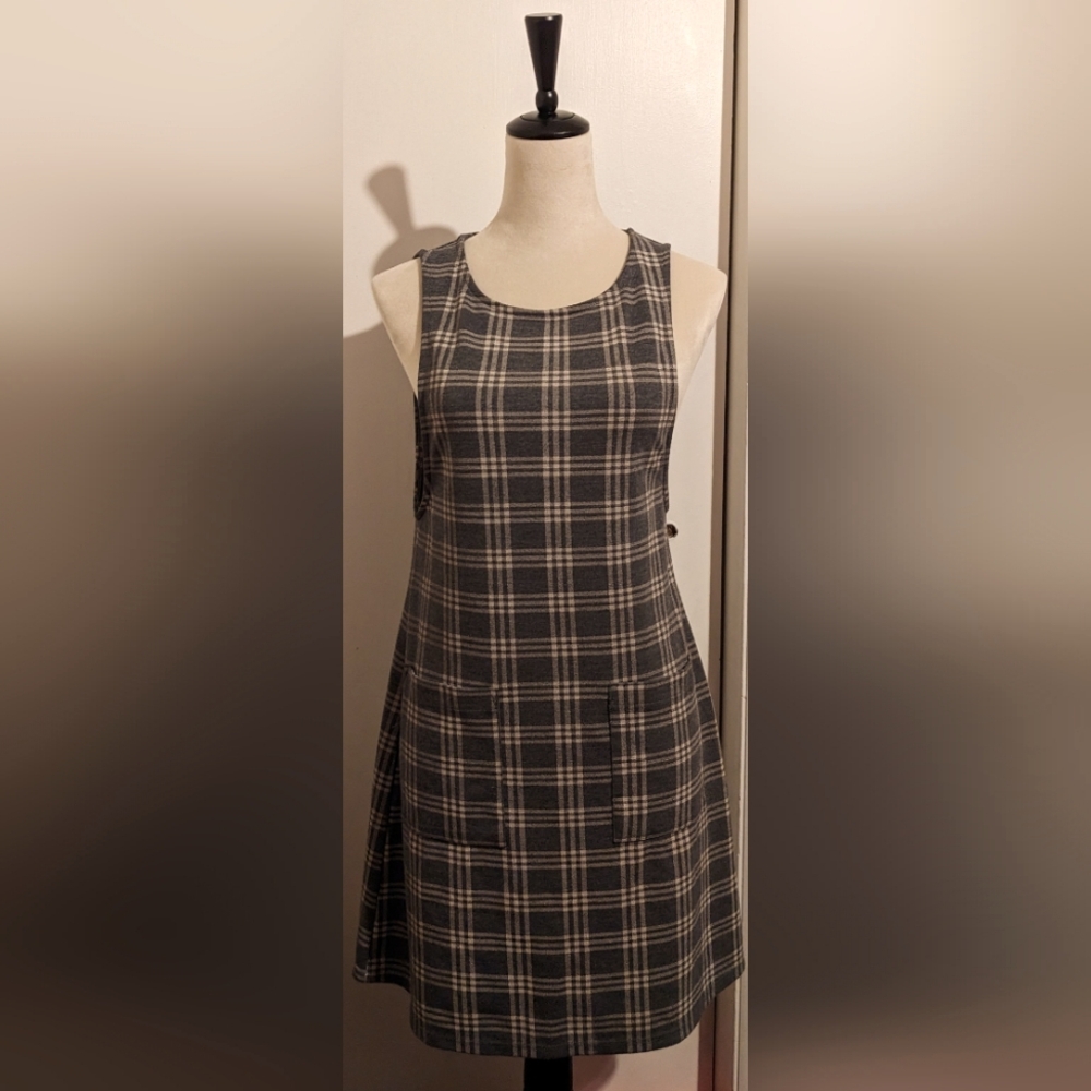 French Atmosphere Black and White Plaid Sleeveless Shift Dress